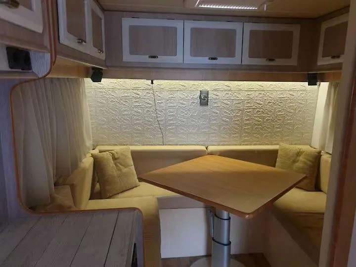 אתר קמפינג קורלחו Camper To See This Beautiful Island